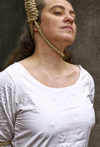 Петля в белой футболке.jpg