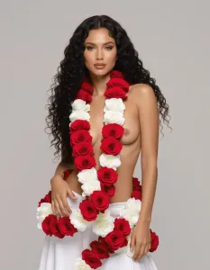 sensuously-voluptuous-RW-roses.webp