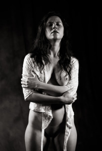 В одной белой кофте.jpg