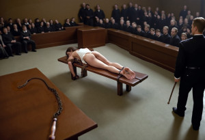 Готова к очень публичной порке.jpg