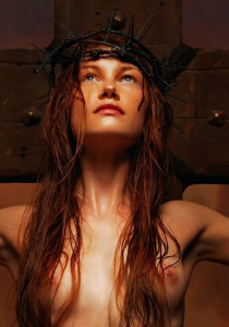 Рыжая распята в венце.jpg