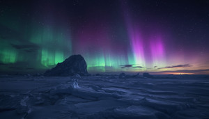Ultima Thule under aurora borealis - L1.jpg