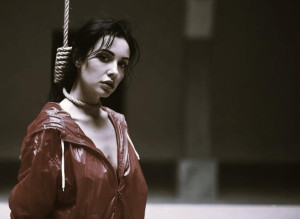 Повешена в куртке.jpg