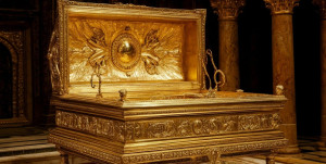 Ark of the Covenant conjures new reality - S.jpg