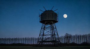 Giant Flak tower in wartime Berlin - G3.jpg